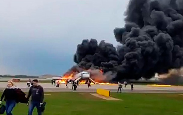 У московському аеропорту загорівся літак