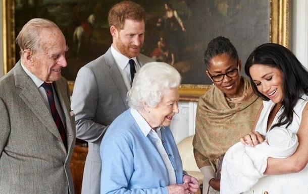 Принц Гарри и Меган Маркл приглашены на официальное празднование дня рождения Королевы: пара планирует визит в Великобританию