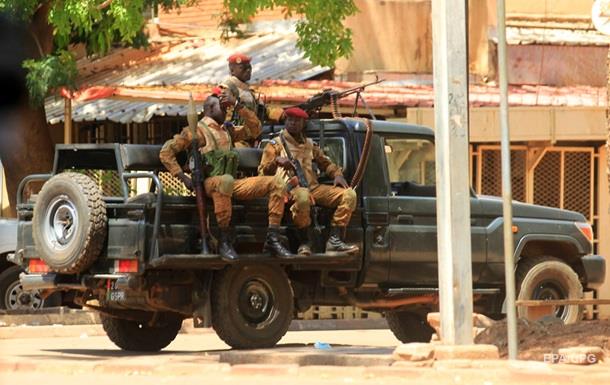 В Буркина-Фасо напали на людей в церкви, есть жертвы