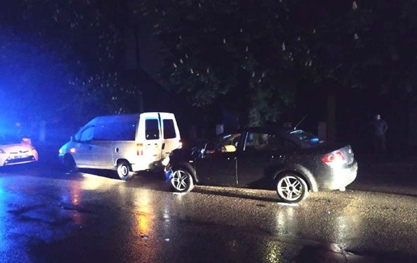 Пятеро американцев пострадали в  пьяном  ДТП в Ровно