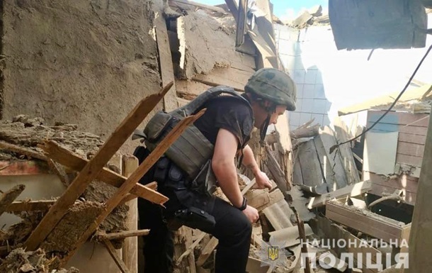 На Луганщине снаряд сепаратистов разрушил дом – МВД