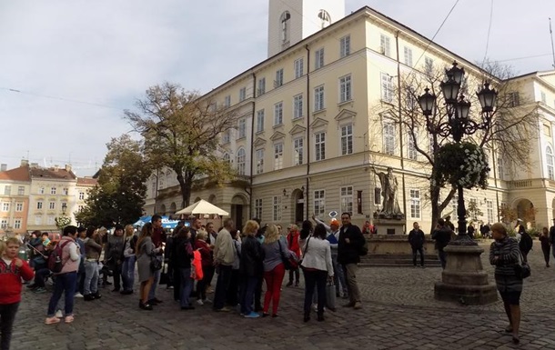 Як Львів реагує на зменшення кількості туристів - DW
