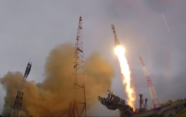 В России при запуске в ракету Союз попала молния
