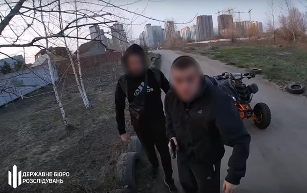 Копу предъявили подозрение в избиении водителя квадроцикла в Киеве