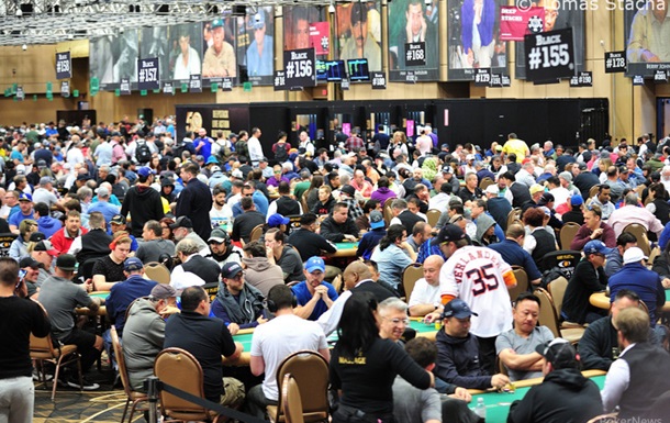 В Лас-Вегасе сыграли самый массовый турнир в истории покера