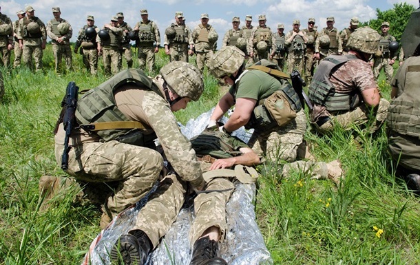Ескалація на Донбасі: поранені троє військових