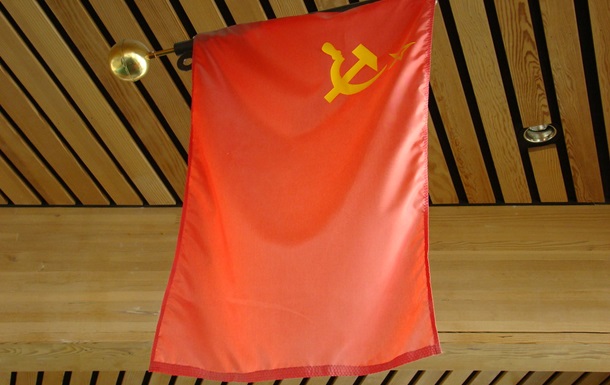 У Швеції над муніципалітетом вивісили радянський прапор