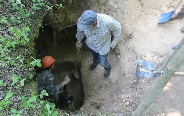 Шукали 300 років. Знайдена ймовірна могила Хмельницького
