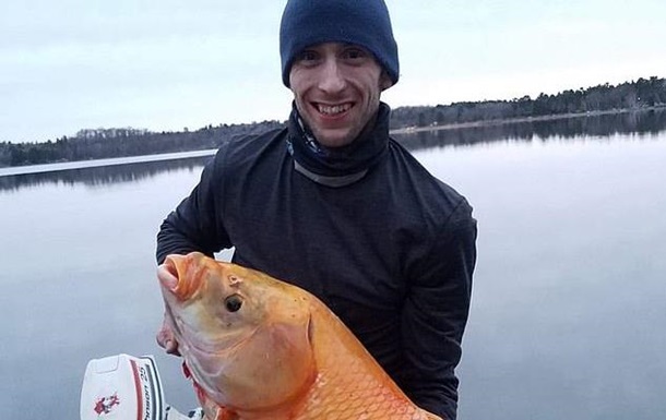 У США рибалка виловив гігантську рибу-мутанта
