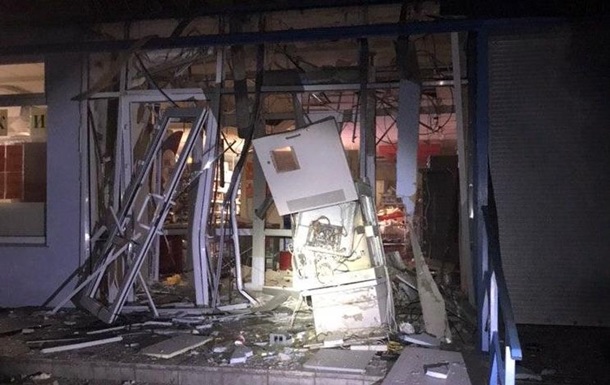 В Харькове вместе с магазином взорвали банкомат