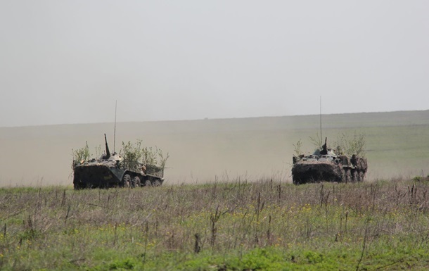 На Донбассе за день 18 обстрелов, ранен боец ВСУ