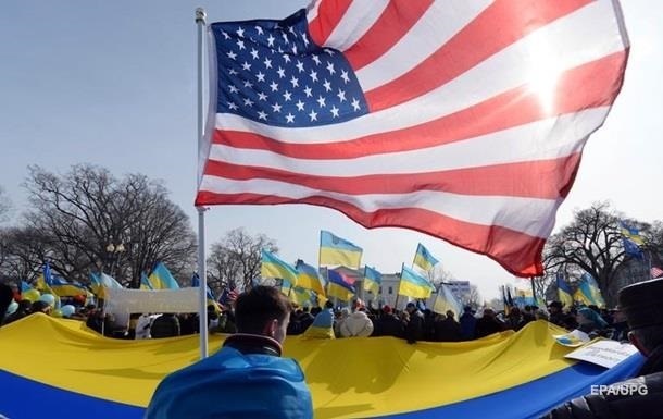 Американські конгресмени відвідають Україну