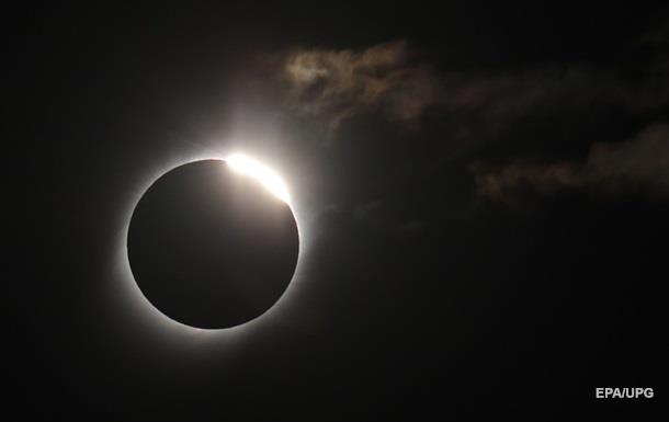 У мережі з явилися фото і відео сонячного затемнення 2 липня 2019 року