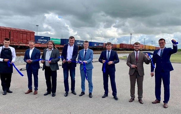В Україні запустили міжнародний контейнерний поїзд