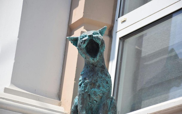В Одессе появилась скульптура  поющих  котов