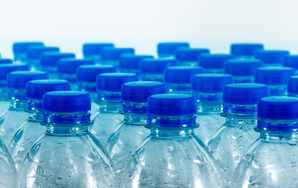 Аеропорт Сан-Франциско відмовився від пластикових пляшок