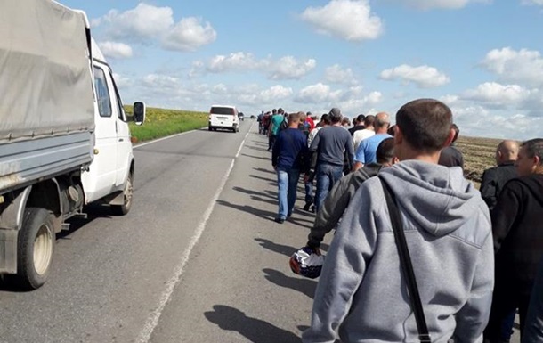 На Донбасі гірники пройшли 16 кілометрів, аби вимагати зарплату