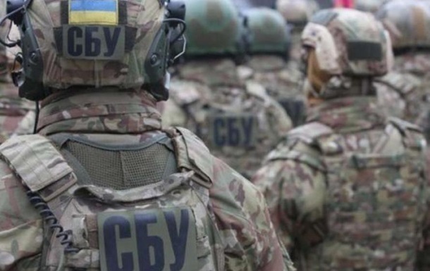 Сепаратиста  ДНР  задержали при попытке оформить паспорта в Украине