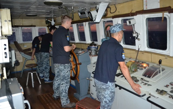 Украинские катера зашли в главную базу ВМС Турции