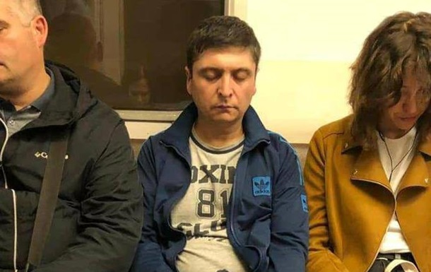 У метро Києва знайшли двійника Зеленського