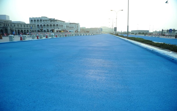 В столице Катара появилась голубая дорога