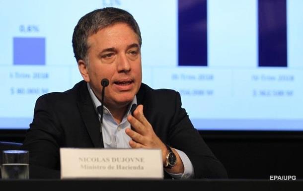 Міністр фінансів Аргентини звільняється через обвал песо