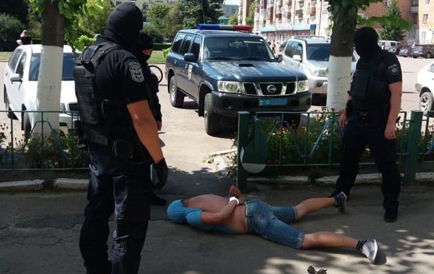 Поліція затримала іноземця, який викрав дівчину в Житомирській області