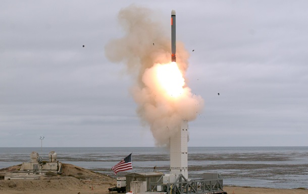 Вперше за 32 роки: США випробували ракету середньої дальності