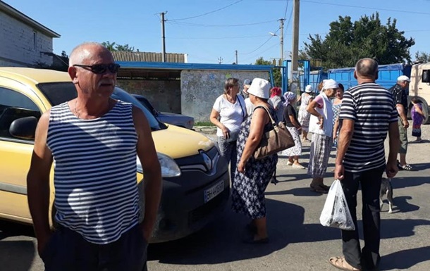 На Одесщине перекрыли дорогу из-за подорожания проезда