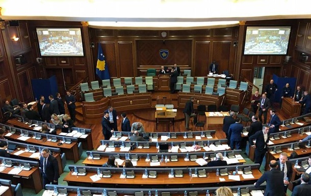 Парламент Косова оголосив про саморозпуск