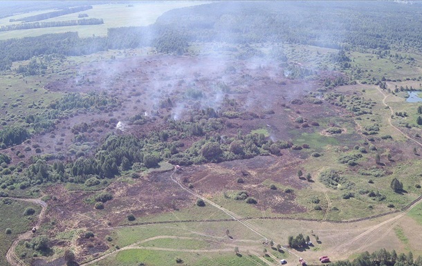 У Чернігівській області загорілися п ять торфовищ