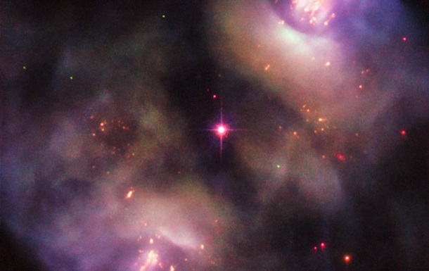 Hubble снял процесс смерти звезды