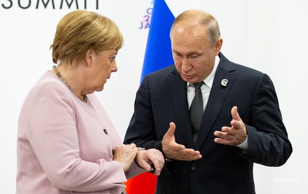 У Путіна розповіли про деталі розмови з Меркель