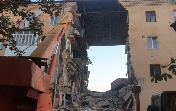 Обвалення будинку в Дрогобичі: причина досі не названа