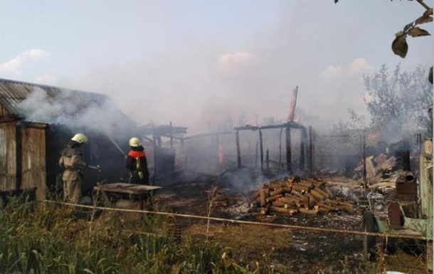 У Київській області пара палила траву і згоріла