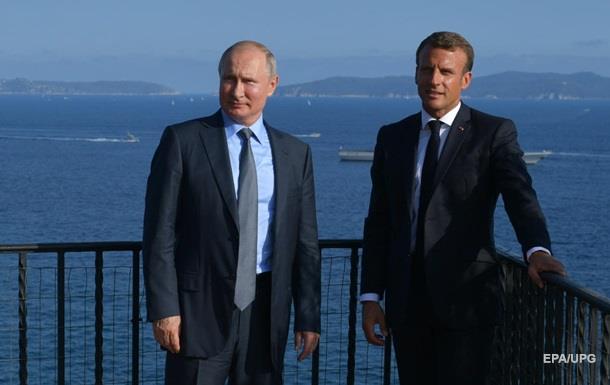 Макрон і Путін провели переговори щодо України