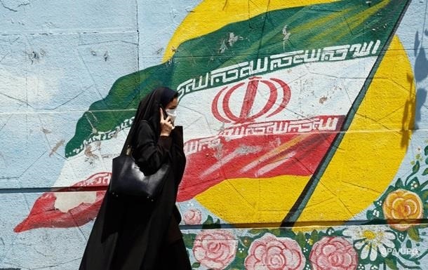 В Иране женщина сожгла себя, потому что ее не пустили на стадион
