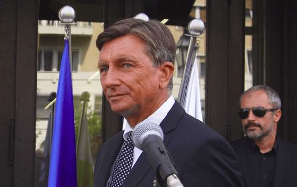 Президента Словенії закликають піти у відставку через Україну