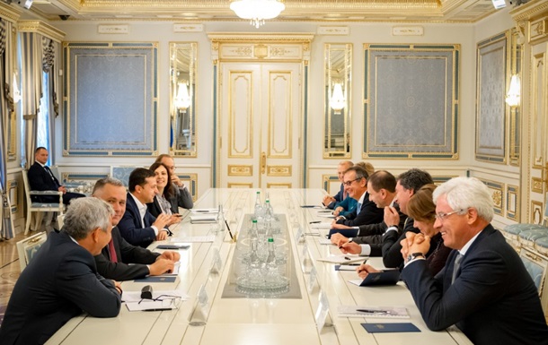 Зеленський зустрівся з віце-президентом ЄБРР