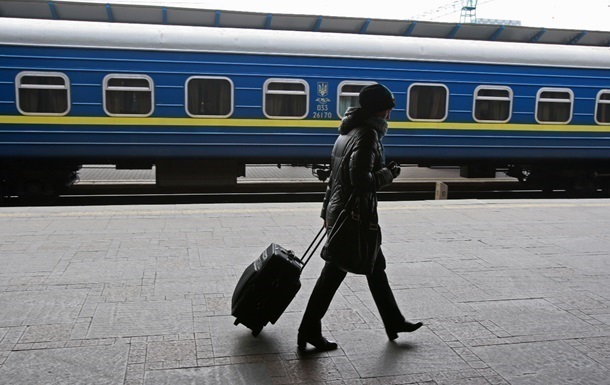 Укрзализныця запустит дополнительные поезда к Покрове