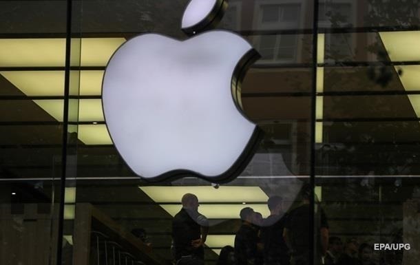 На Apple подали в суд за  доведение до гомосексуализма 