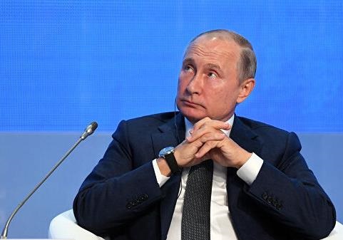 Путин заявил о бестолковой финансовой политике США