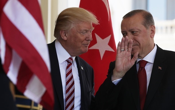 Ердоган і Трамп обговорили створення зони безпеки в Сирії