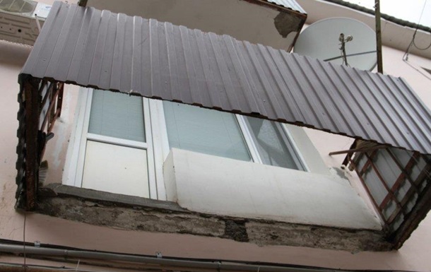 У Коблеві на базі відпочинку звалився балкон з робітниками, є жертви
