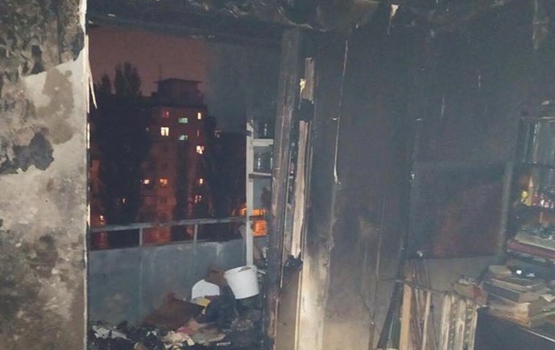 В Киеве произошел пожар в жилом доме, есть жертва