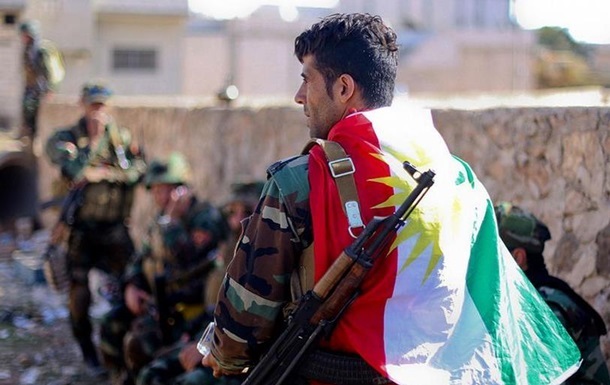 Курди заявили про відведення сил з районів на кордоні з Туреччиною