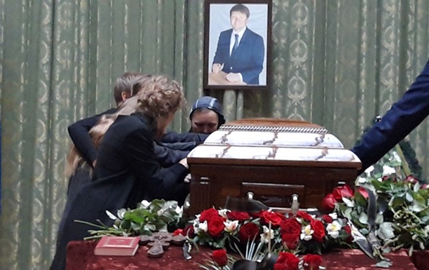 В Киеве проходит прощание с экс-министром Кутовым