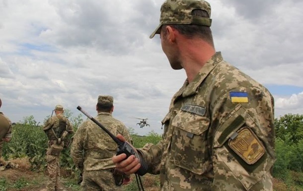 Сутки на Донбассе: 10 обстрелов, четверо раненых