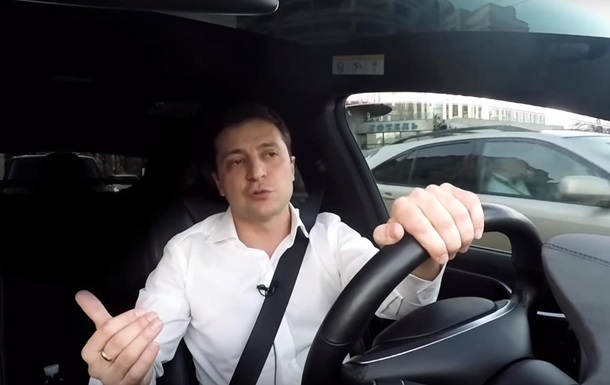 Зеленський записав нове відео за кермом Tesla