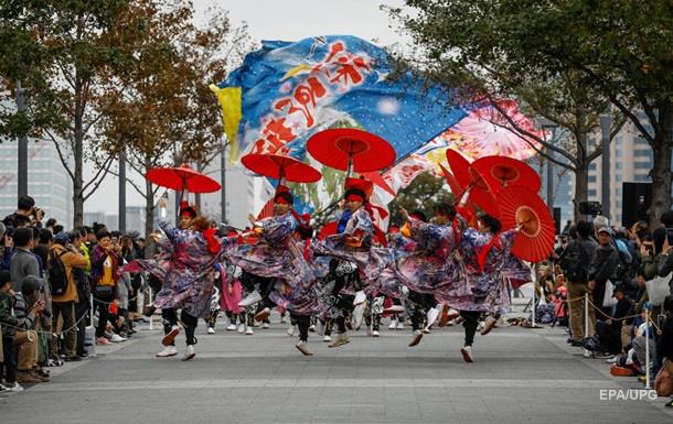 У Японії почався фестиваль на честь імператора